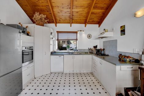 Photo of property in 8b Squire Place, Blagdon, New Plymouth, 4310