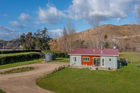 Photo of property in 60 River Road, Otane, Waipawa, 4271