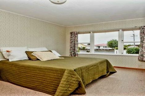 Photo of property in 9 Wakelin Street, Carterton, 5713