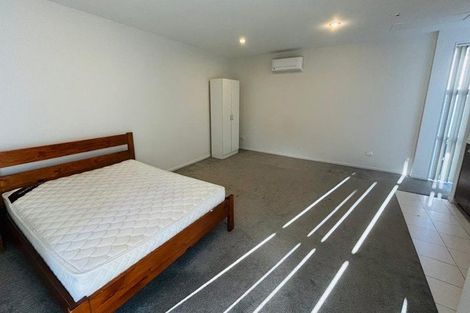 Photo of property in 18 Windfola Parkway, Takanini, 2112