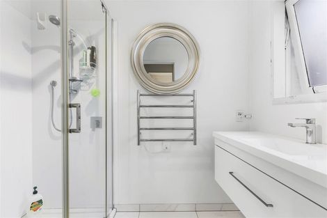 Photo of property in 52a Hatton Road, Orewa, 0931