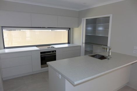 Photo of property in 66 Meeanee Road, Taradale, Napier, 4112