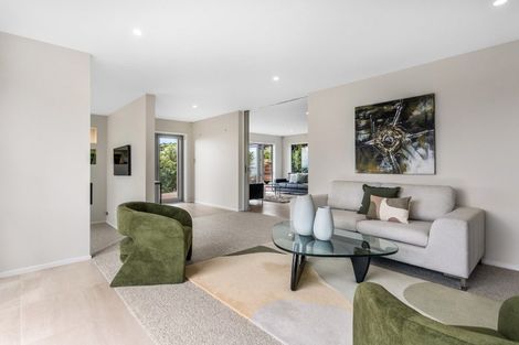 Photo of property in 22 Drayton Drive, Mount Pleasant, Christchurch, 8081