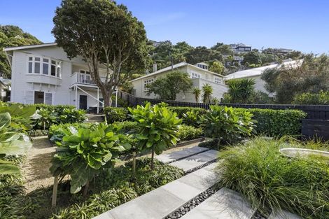 Photo of property in 167 Sutherland Road, Lyall Bay, Wellington, 6022