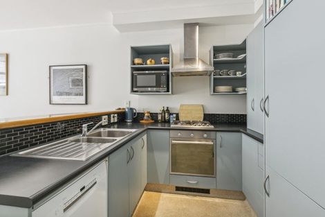 Photo of property in 31u3 Majoribanks Street, Mount Victoria, Wellington, 6011