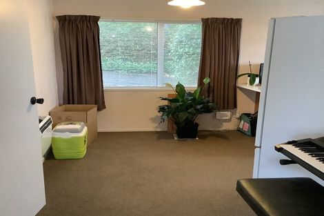 Photo of property in 1/8 Pupuke Road, Hillcrest, Auckland, 0627