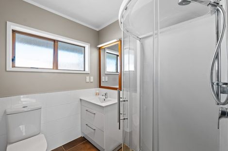 Photo of property in 15 Quin Crescent, Hawera, 4610