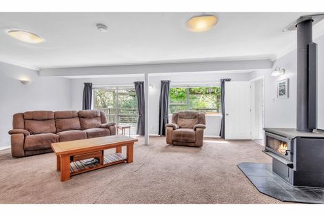 Photo of property in 12 Gibbs Drive, Woodend, 7610