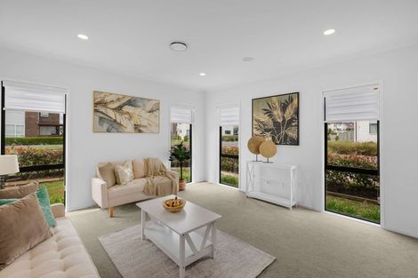 Photo of property in 62 Donegal Park Drive, Flat Bush, Auckland, 2019