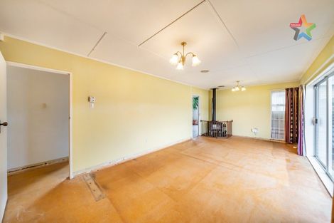 Photo of property in 6 Kendal Grove, Wainuiomata, Lower Hutt, 5014