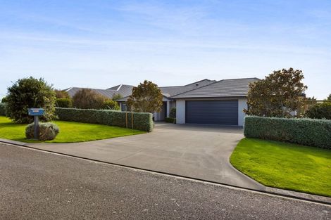 Photo of property in 3 Larlin Heights, Hawera, 4675