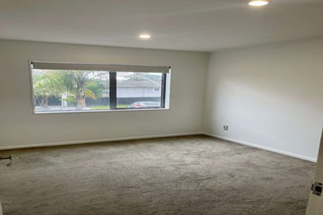 Photo of property in 43 Renata Crescent, Te Atatu Peninsula, Auckland, 0610