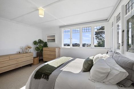 Photo of property in 76 Belt Road, New Plymouth, 4310