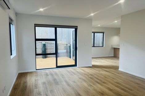 Photo of property in 7a Hinau Street, New Lynn, Auckland, 0600