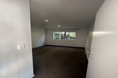 Photo of property in 144 Kittiwake Drive, Schnapper Rock, Auckland, 0632