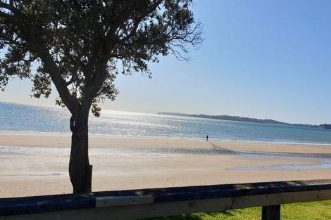 Photo of property in 41 Esther Place, Red Beach, 0932