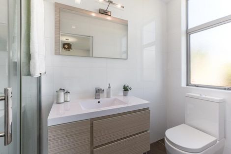 Photo of property in 10 Hanmer Cove, Aotea, Porirua, 5024