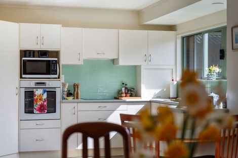 Photo of property in 243 Te Moana Road, Waikanae, 5036