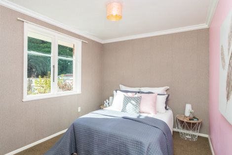 Photo of property in 63 Gillespies Road, Birchville, Upper Hutt, 5018