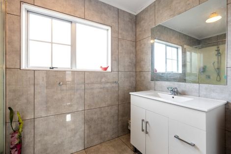 Photo of property in 165u2 River Road, Hamilton East, Hamilton, 3216