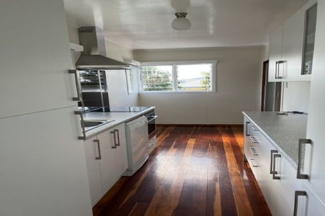 Photo of property in 1/39 Kia Ora Road, Beach Haven, Auckland, 0626