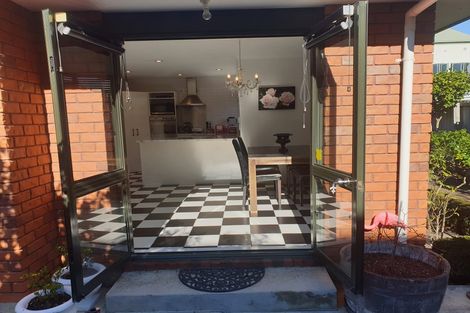 Photo of property in 112 Elizabeth Street, Riccarton, Christchurch, 8041