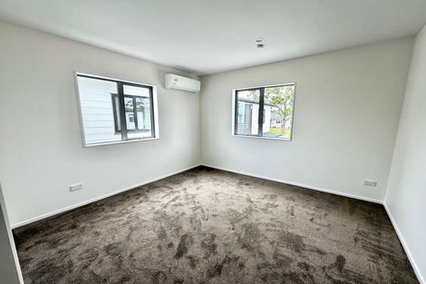 Photo of property in 17c Martin Place, Kelston, Auckland, 0602