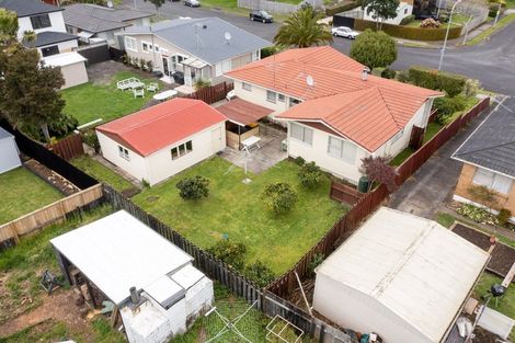 Photo of property in 70 Walworth Avenue, Pakuranga Heights, Auckland, 2010