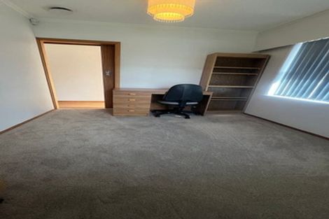 Photo of property in 50 Sylvia Road, Hillcrest, Auckland, 0627