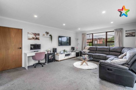 Photo of property in 195 Princes Street, Strathern, Invercargill, 9812