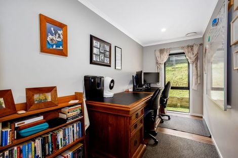 Photo of property in 24 Queen Charlotte Drive, Aotea, Porirua, 5024