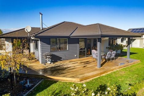 Photo of property in 12 Les Wakefield Road, Mapua, 7005
