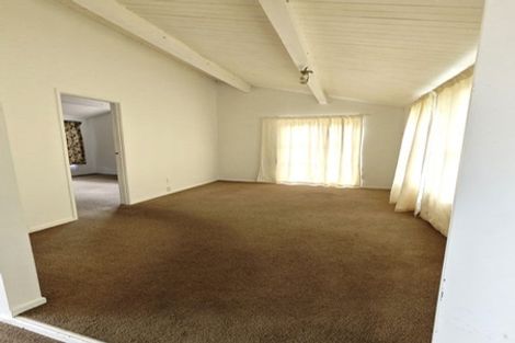 Photo of property in 38 Cutler Street, New Lynn, Auckland, 0600