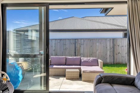Photo of property in 19 Batchelor Place, Kaiapoi, 7630
