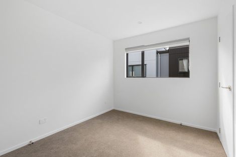 Photo of property in 56 Raupeti Lane, Henderson, 0612