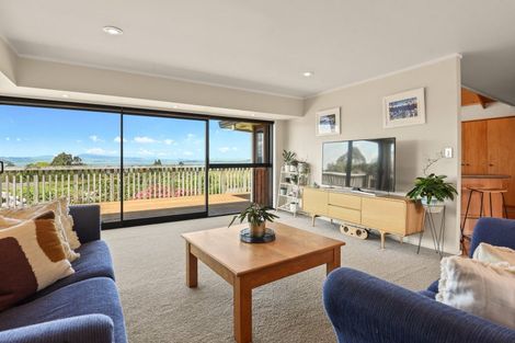 Photo of property in 10 Atkins Lane, Hamurana, Rotorua, 3097