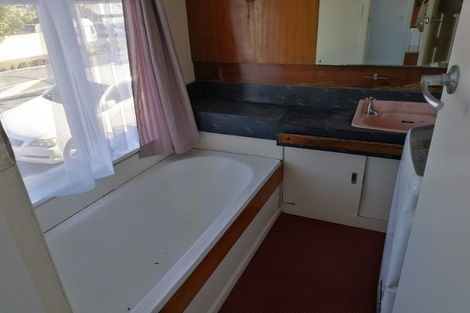 Photo of property in 16 Toru Street, Lyall Bay, Wellington, 6022