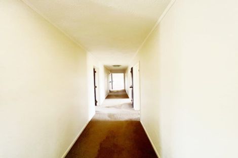 Photo of property in 34 Charles Dickens Drive, Mellons Bay, Auckland, 2014