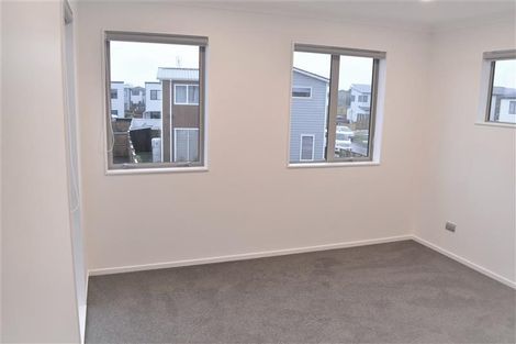 Photo of property in 32 Silvereye Road, Hobsonville, Auckland, 0616