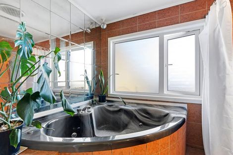 Photo of property in 318 Kuku Beach Road, Kuku, Levin, 5570
