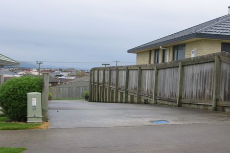 Photo of property in 11 Jordan Way, Kelvin Grove, Palmerston North, 4414