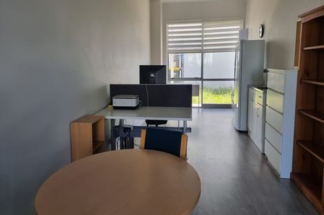 Photo of property in 17 Barbados Drive, Unsworth Heights, Auckland, 0632