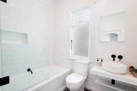 Photo of property in 394 Jackson Street, Petone, Lower Hutt, 5012