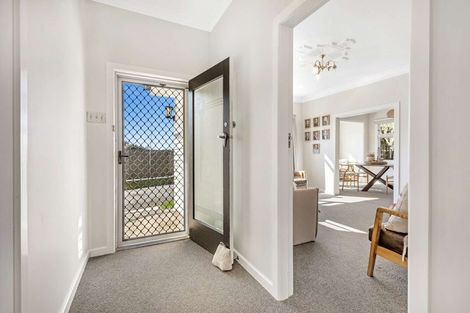 Photo of property in 221 Saint Leonards Avenue, Saint Leonards, Hastings, 4120