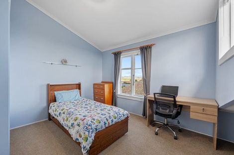 Photo of property in 13 Karaka Street, Helensville, 0800