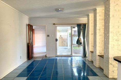 Photo of property in 89a/2 Royal Road, Massey, Auckland, 0614