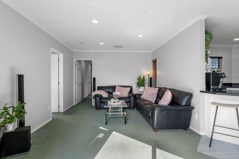 Photo of property in 8 Elmbridge Place, Owhata, Rotorua, 3010