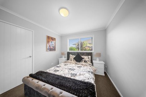 Photo of property in 2 Ballintoy Park Drive, Welcome Bay, Tauranga, 3175