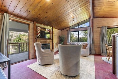 Photo of property in 23 Ambury Place, Merrilands, New Plymouth, 4312
