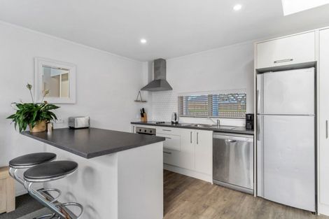 Photo of property in 31 Reynolds Place, Papamoa Beach, Papamoa, 3118
